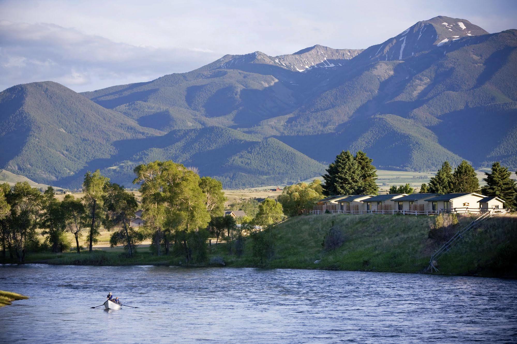 Yellowstone Valley Lodge, Livingston MT Lodging